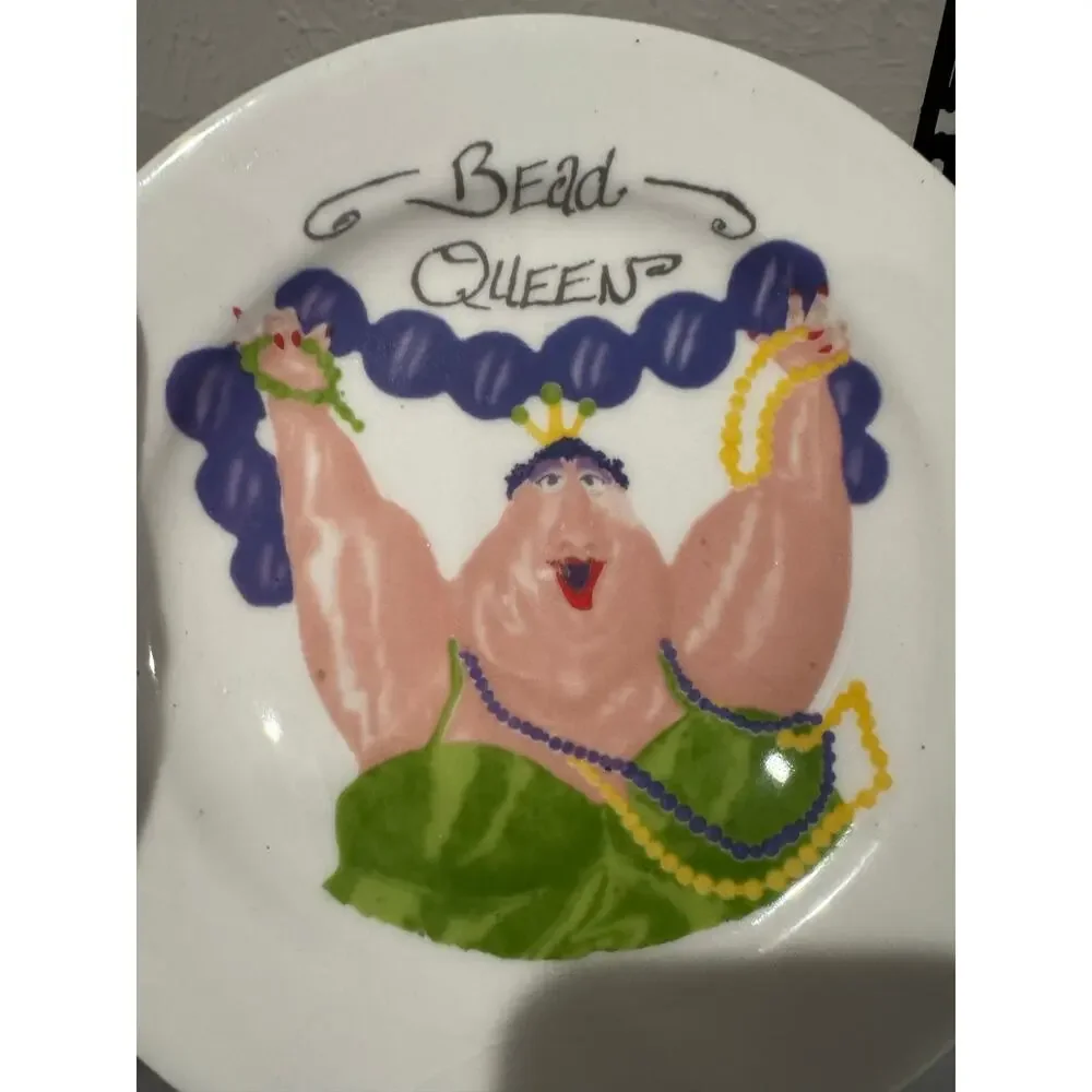 Mardi Gras Bead Queen Plates